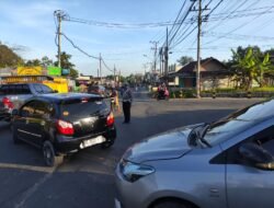 Satlantas Polres Pesawaran Hadir Pagi Hari, Pastikan Kelancaran Arus Lalu Lintas di Jalur Padat Jalinbar
