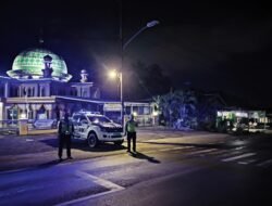 Sat Lantas Polres Pesawaran Tingkatkan Keamanan Malam Hari Lewat Patroli Blue Light di Jalur Strategis