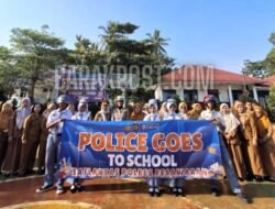 Polres Pesawaran Gelar Police Goes To School, Kasat Lantas Jadi Pembina Upacara di SMKN 1 Gedong Tataan