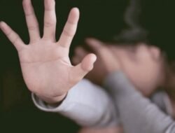 Seorang ayah tega tiduri anak tirinya hingga hamil