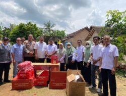 Wujud Kepedulian, Kapolres Pesawaran Tinjau Langsung Korban Puting Beliung di Tegineneng
